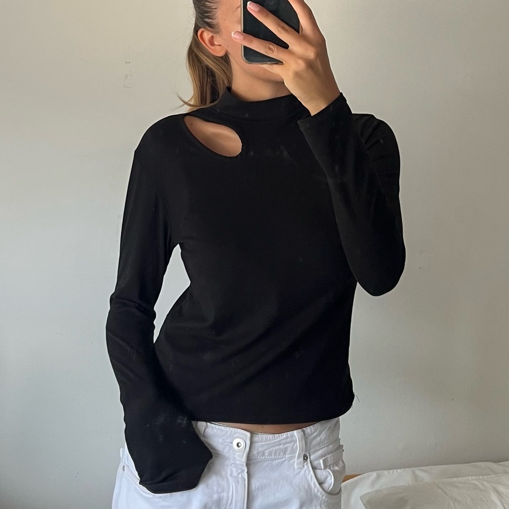 Black Cut-Out Long Sleeve Top